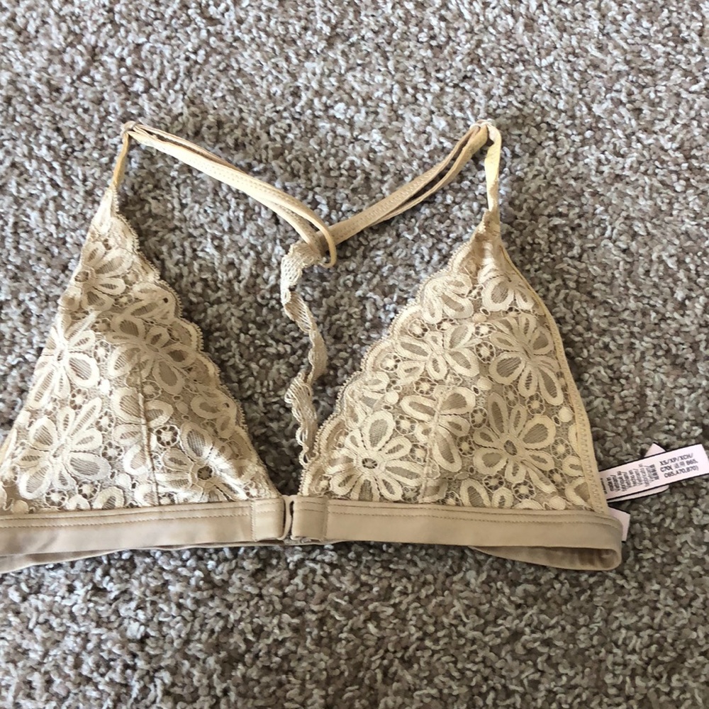 Size XS VS nude Bralette